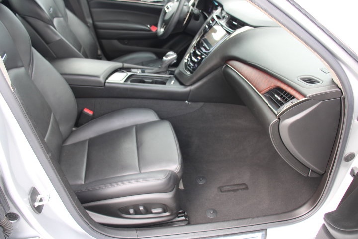 Used 2018 Cadillac CTS Luxury image 19