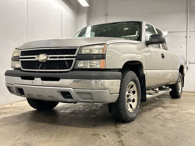 Used 2007 Chevrolet Silverado 1500 4x4 Extended Cab image 18