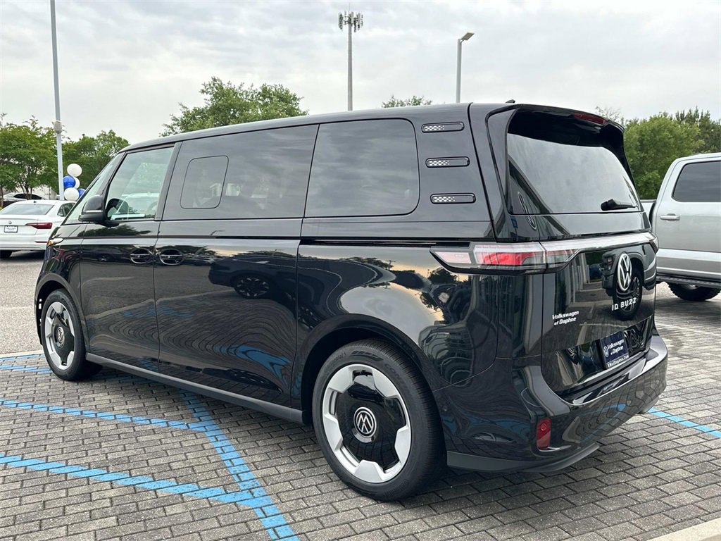 New 2025 Volkswagen ID. Buzz Pro S image 8