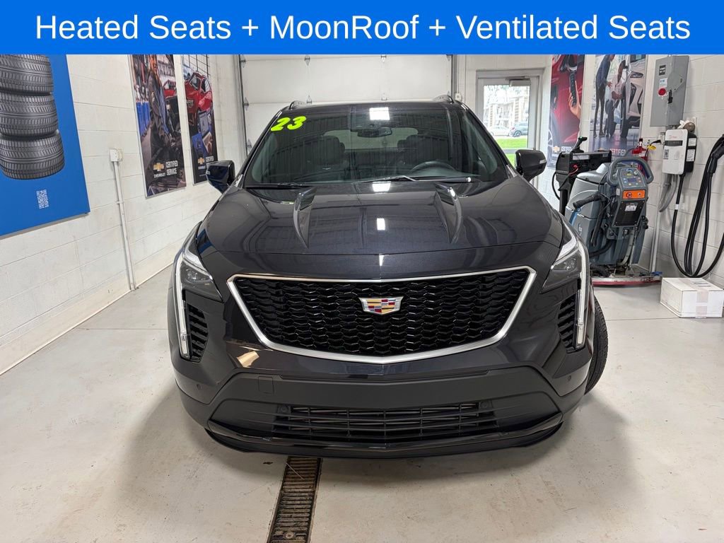 Used 2023 Cadillac XT4 Sport image 3