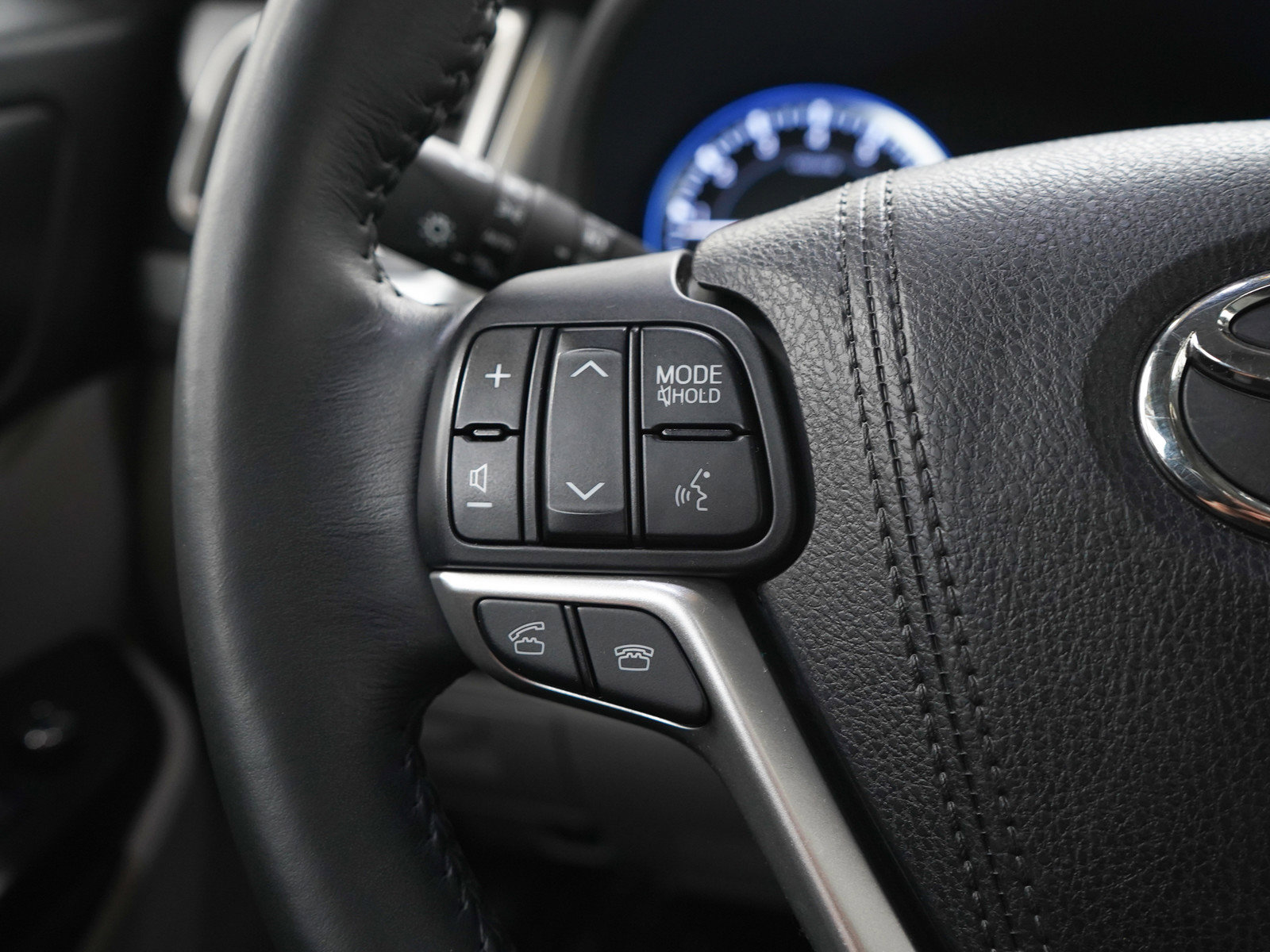 Used 2015 Toyota Highlander XLE image 22