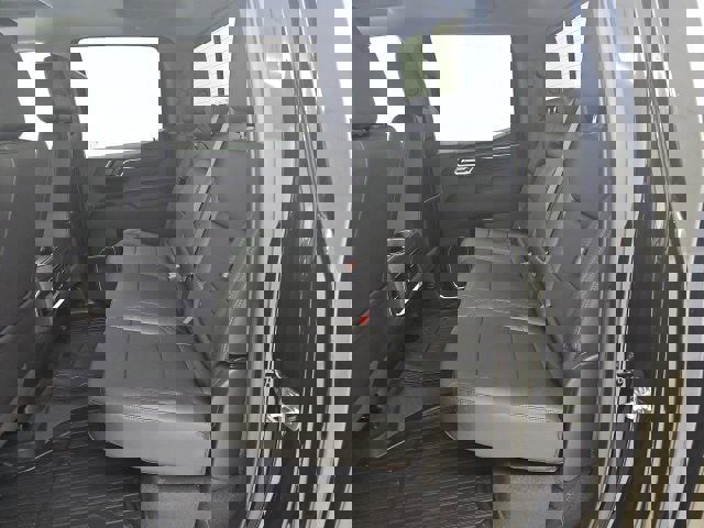 New 2026 GMC Sierra 1500 SLT w/ SLT Premium Plus Package image 4