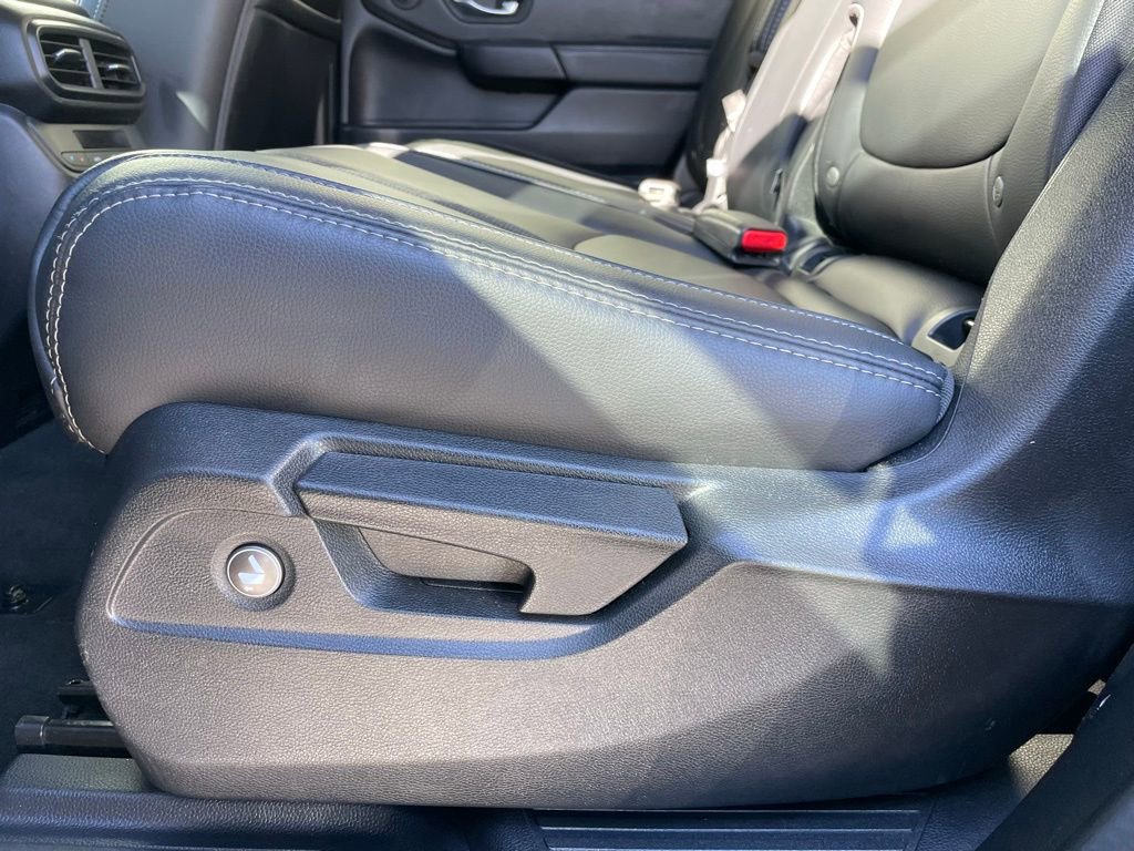 Certified 2025 Honda Pilot EX-L image 39