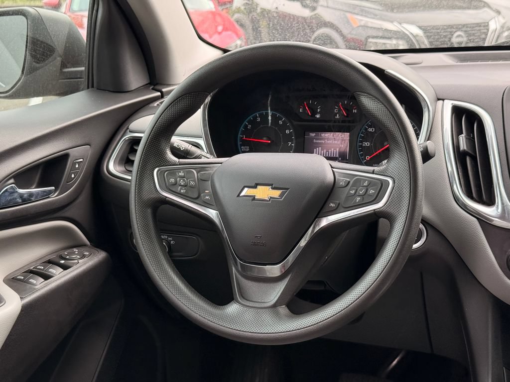 Used 2020 Chevrolet Equinox LS w/ LPO, Cargo Package AWD/4WD image 19
