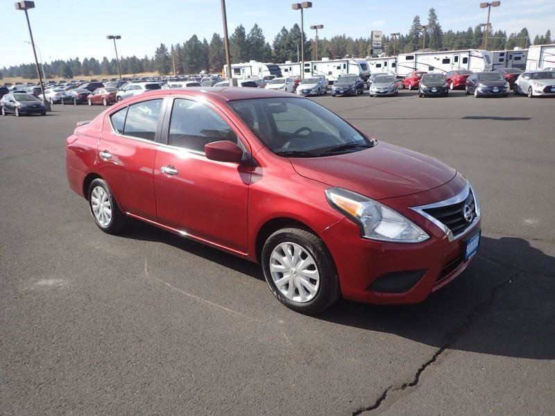 Used 2019 Nissan Versa SV FWD image 7