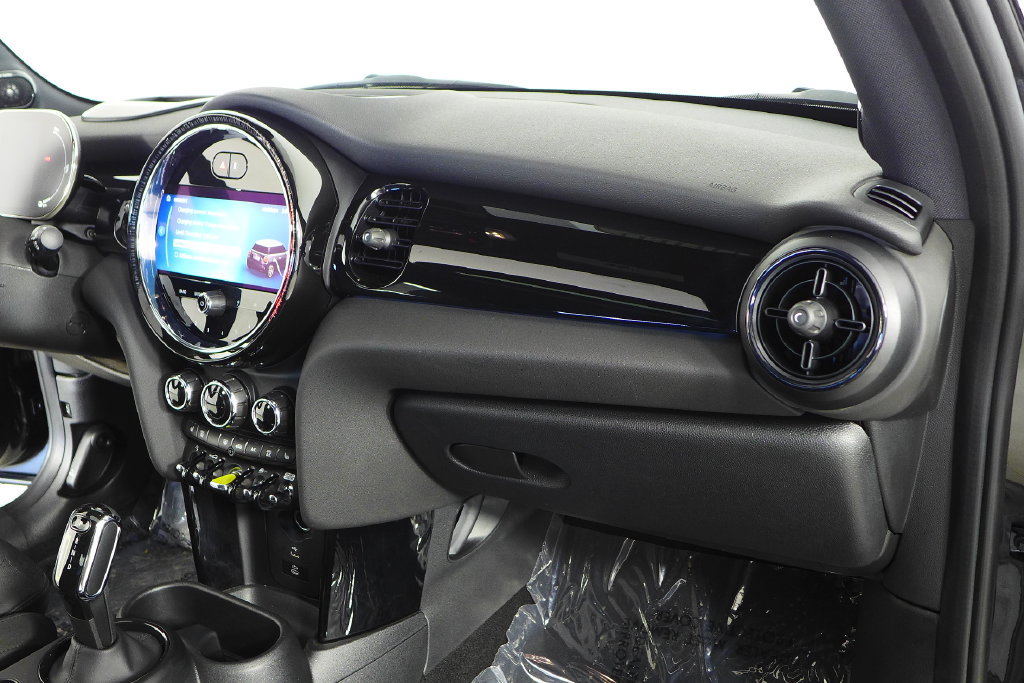 Certified 2024 MINI Cooper SE FWD image 14