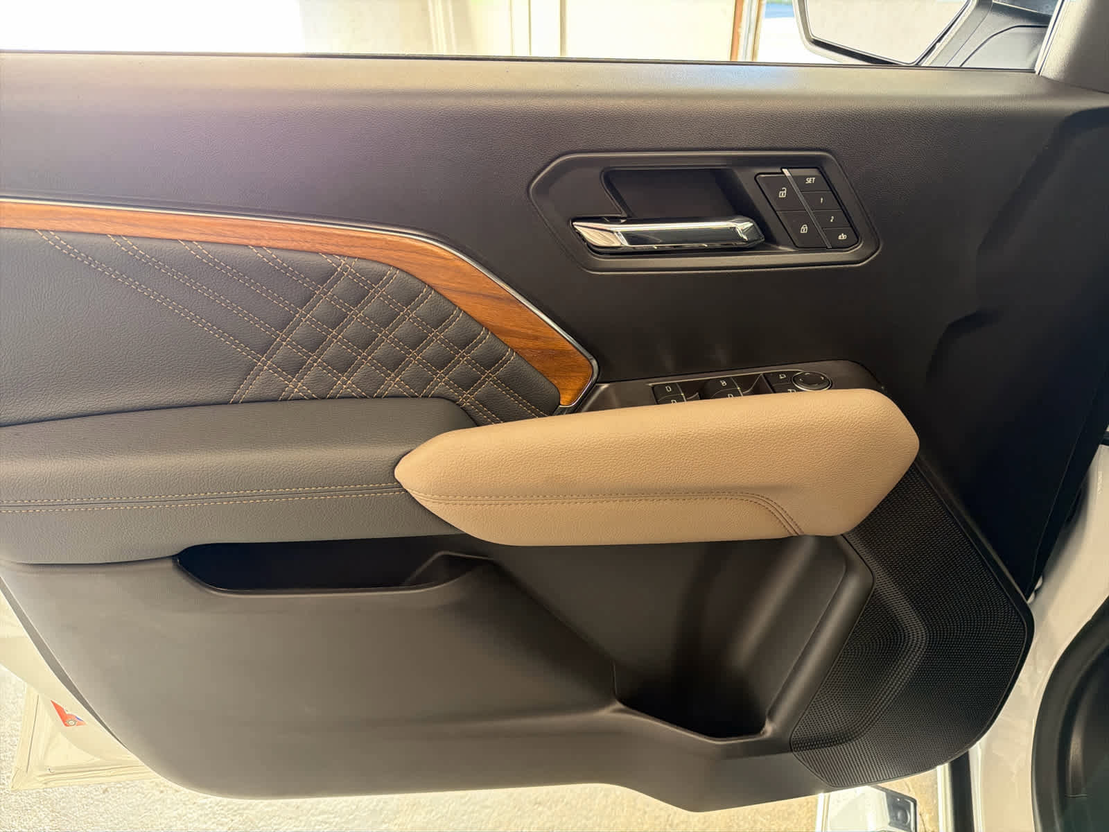 New 2026 GMC Canyon Denali image 18