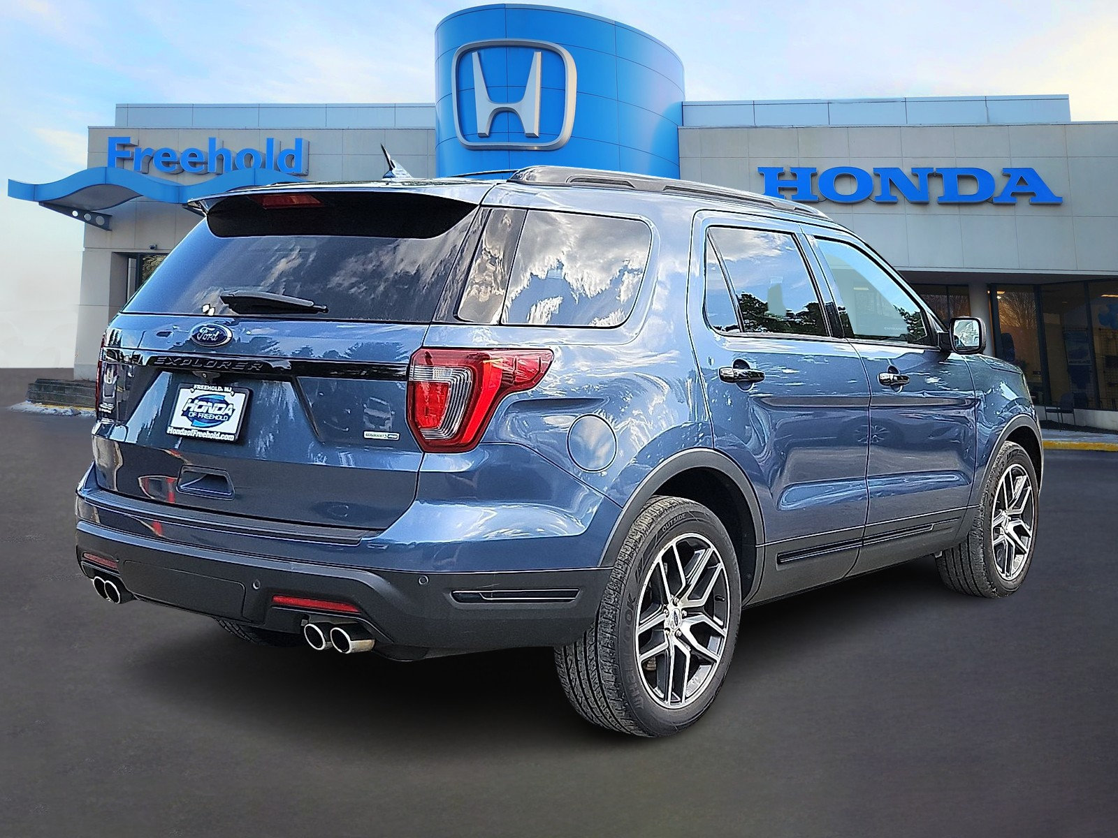 Used 2019 Ford Explorer Sport w/ Equipment Group 401A AWD/4WD image 6