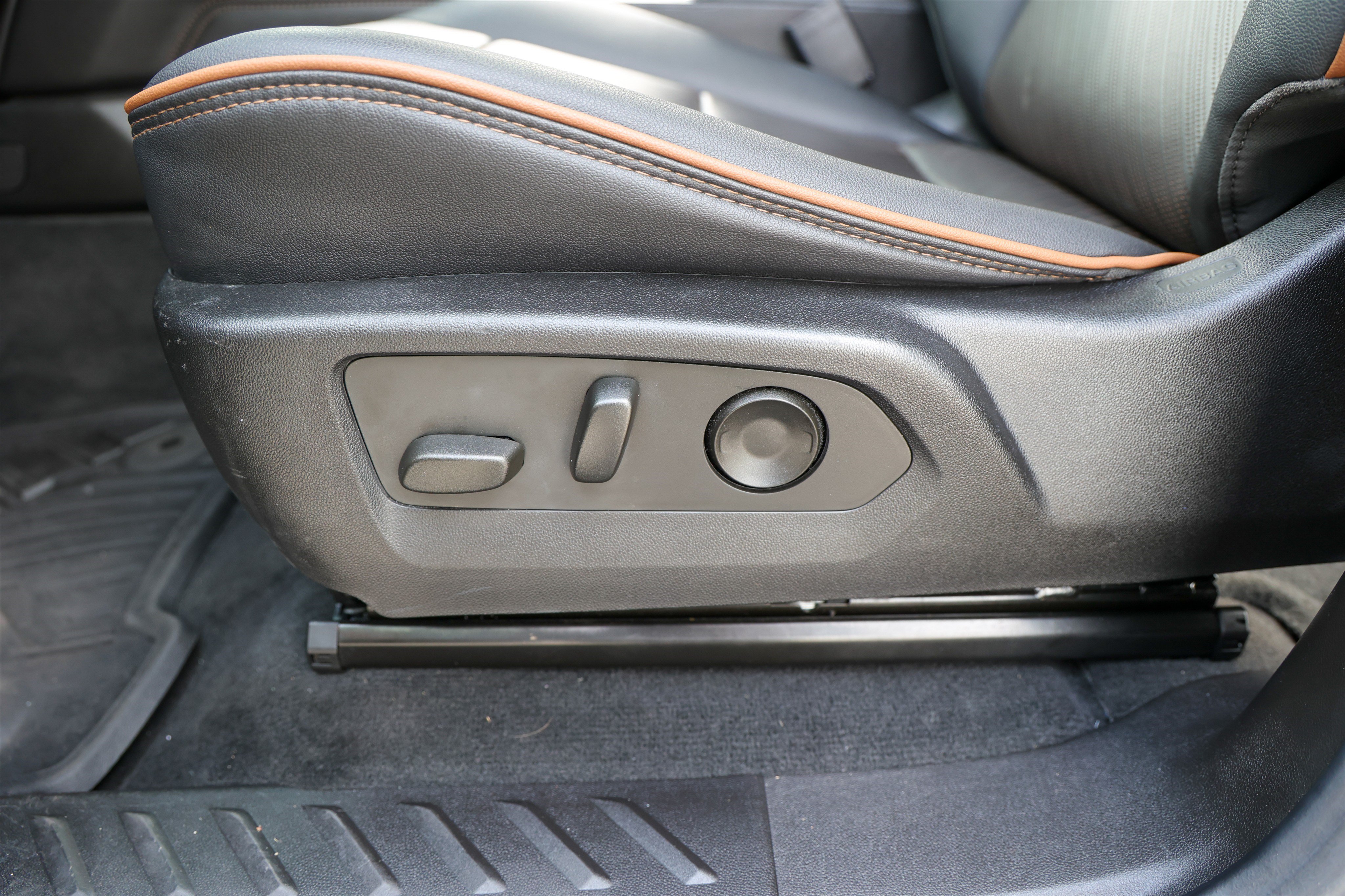 Used 2023 GMC Canyon AT4 w/ AT4 Premium Package AWD/4WD image 31
