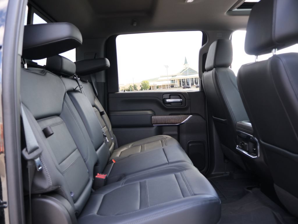 Used 2022 GMC Sierra 3500 Denali AWD/4WD image 11