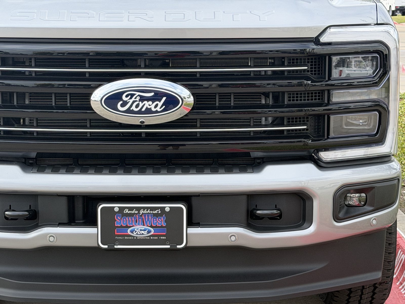 New 2027 Ford F350 Platinum w/ FX4 Off-Road Package AWD/4WD image 9