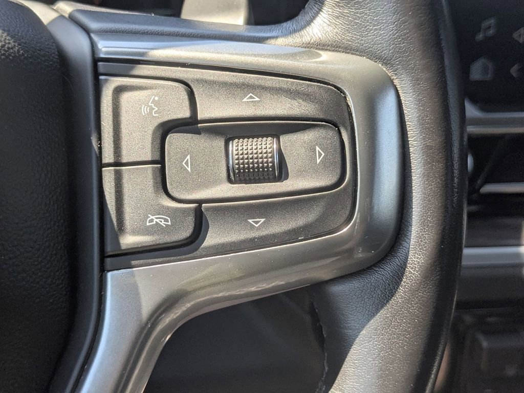Used 2022 Chevrolet Silverado 1500 LTZ w/ LTZ Premium Package AWD/4WD image 20