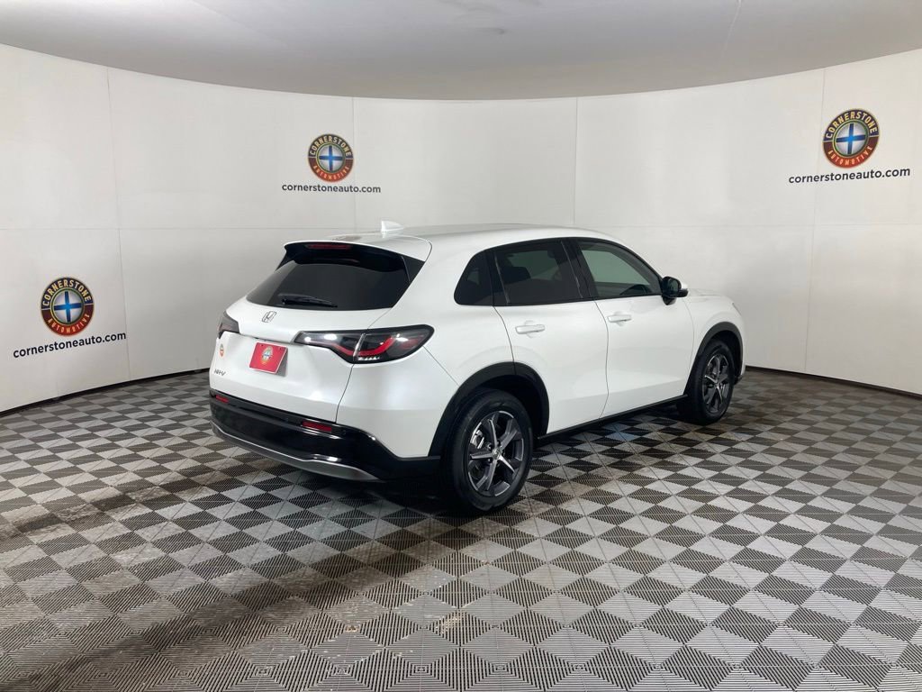Used 2025 Honda HR-V EX-L image 18