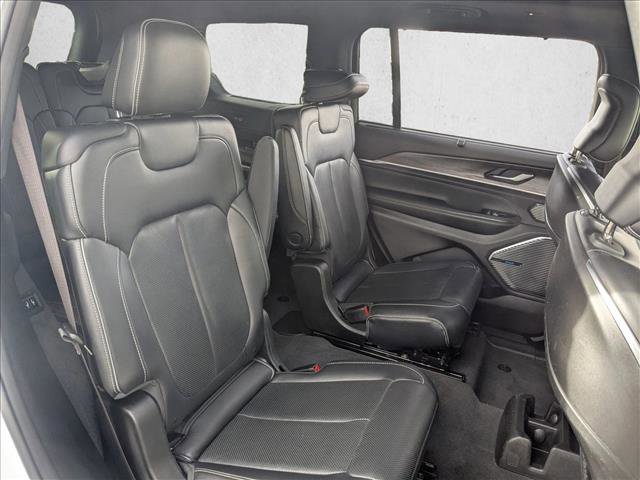 Used 2021 Jeep Grand Cherokee L Overland w/ Advanced Protech Group III image 20