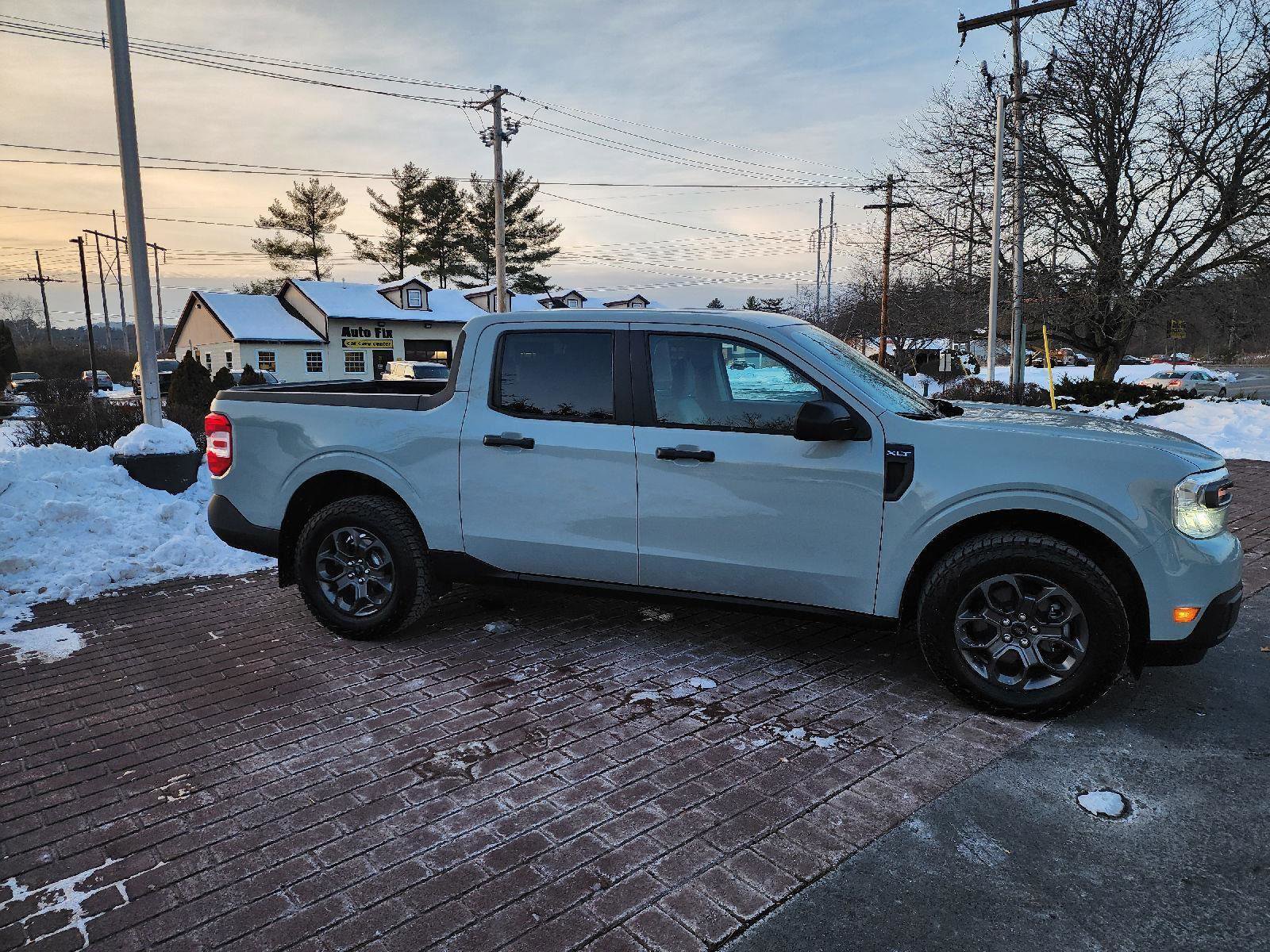 Used 2023 Ford Maverick XLT w/ Equipment Group 300A Standard image 21