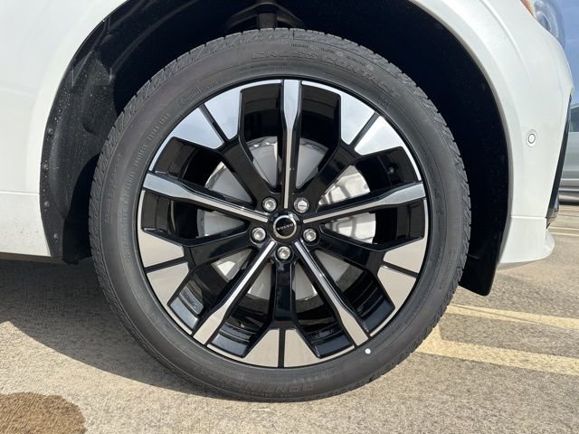 New 2026 Volvo XC60 B5 Plus w/ Protection Package Premier image 9