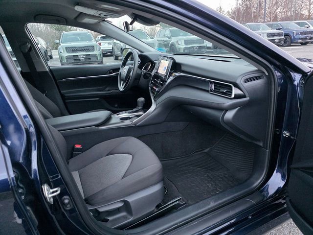 Used 2021 Toyota Camry LE image 11