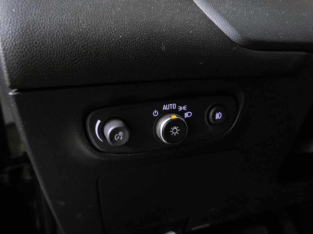 Used 2020 Buick Encore GX Select FWD image 14
