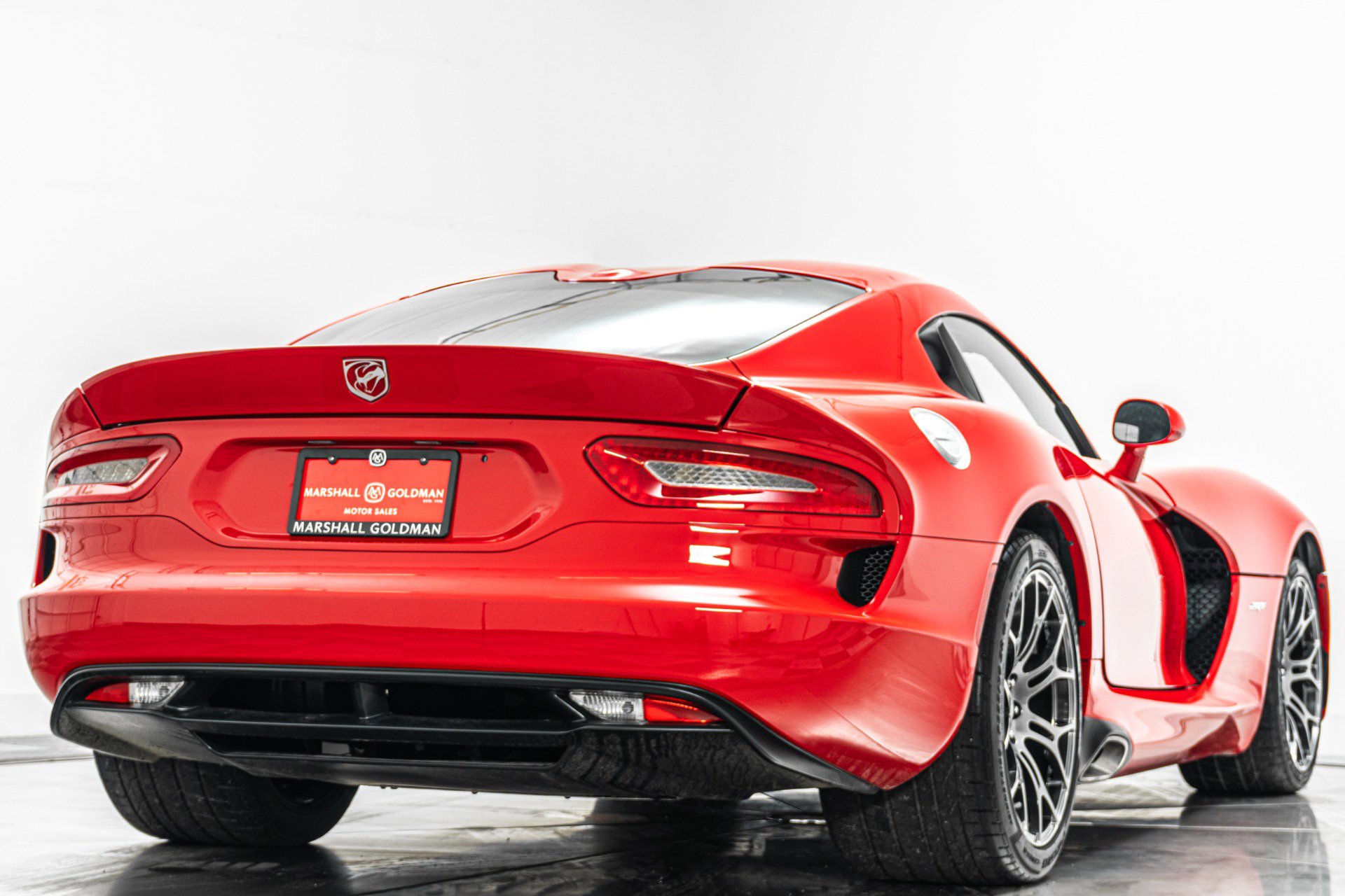 Used 2013 SRT Viper SRT-10 w/ Track Pkg RWD image 9