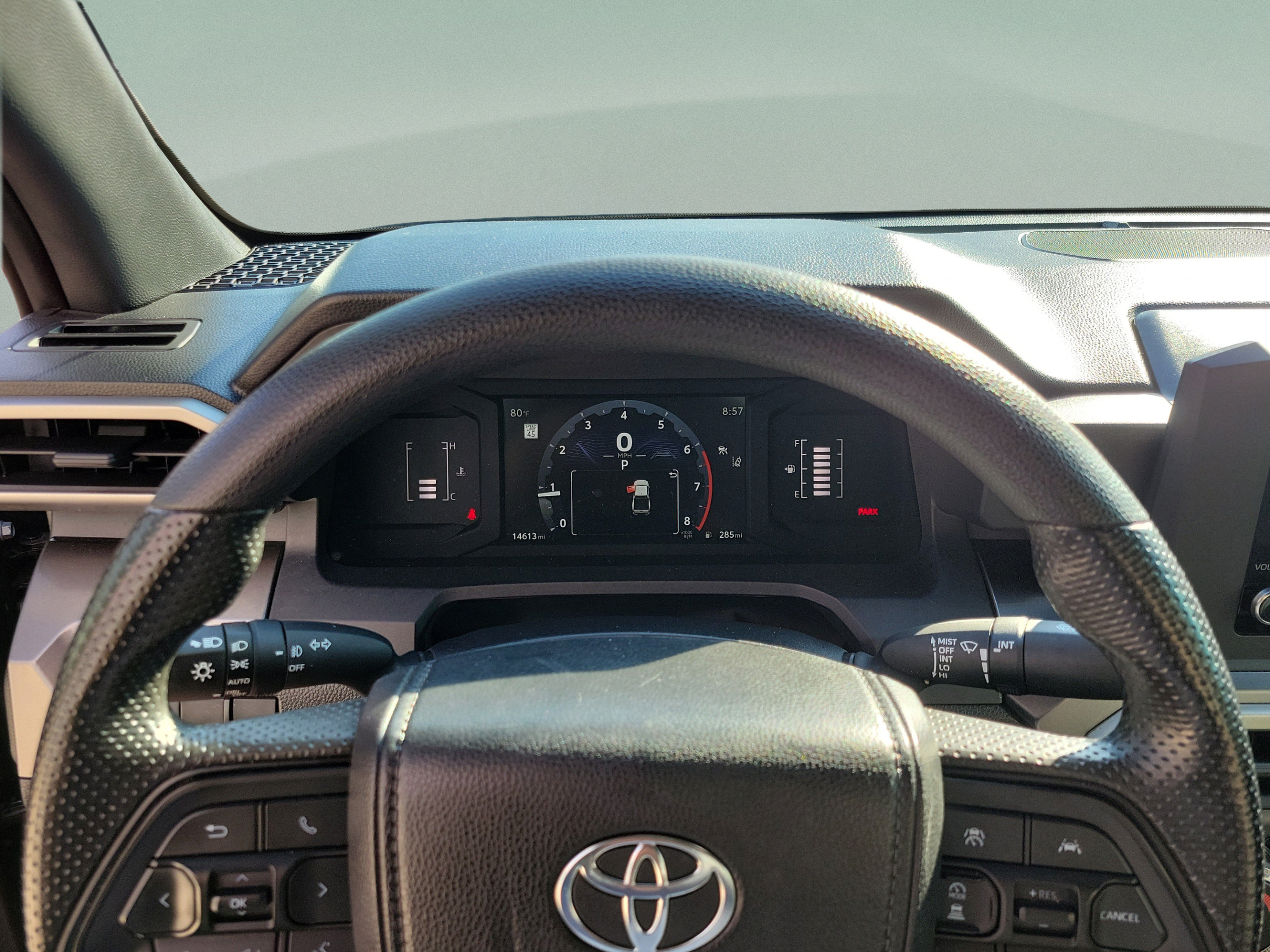 Certified 2025 Toyota Tacoma SR5 AWD/4WD image 16