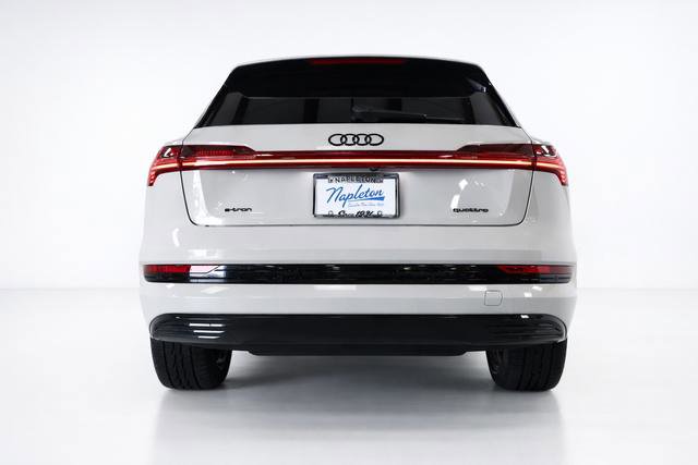 Used 2022 Audi e-tron Premium Plus w/ Premium Plus Package image 6