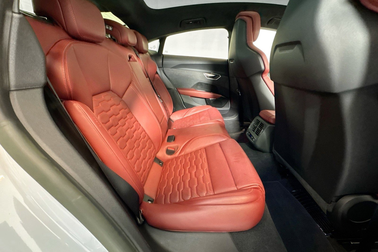 Used 2024 Audi RS e-tron GT w/ Carbon Performance Package image 26