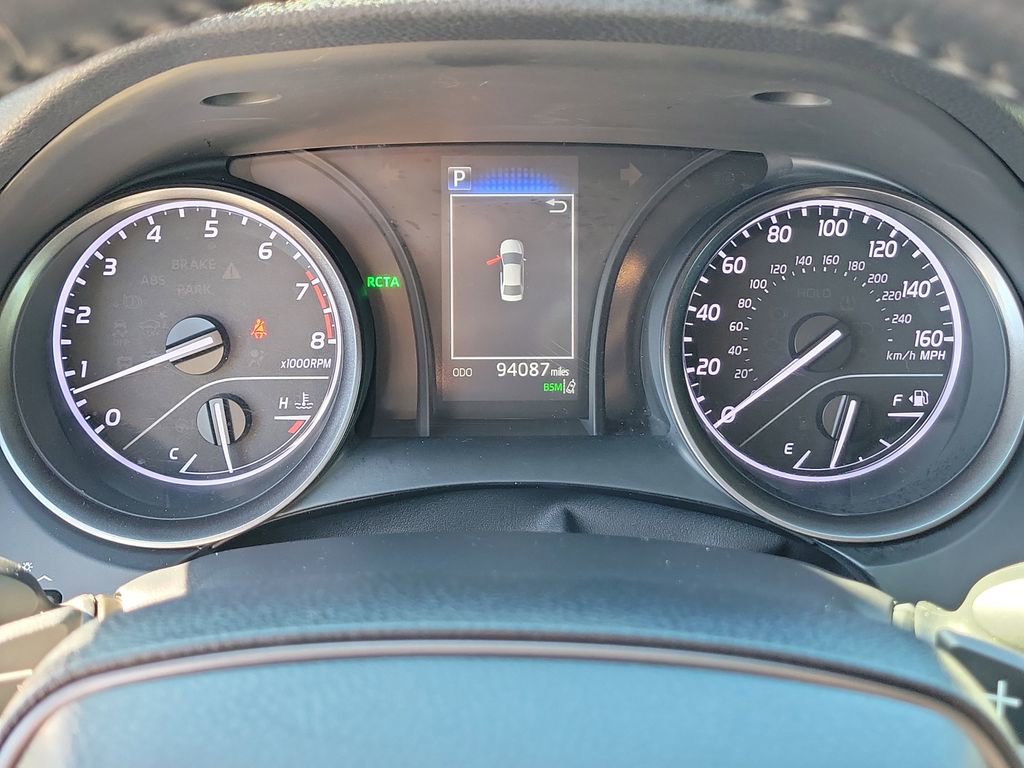 Used 2021 Toyota Camry SE w/ Convenience Package image 21