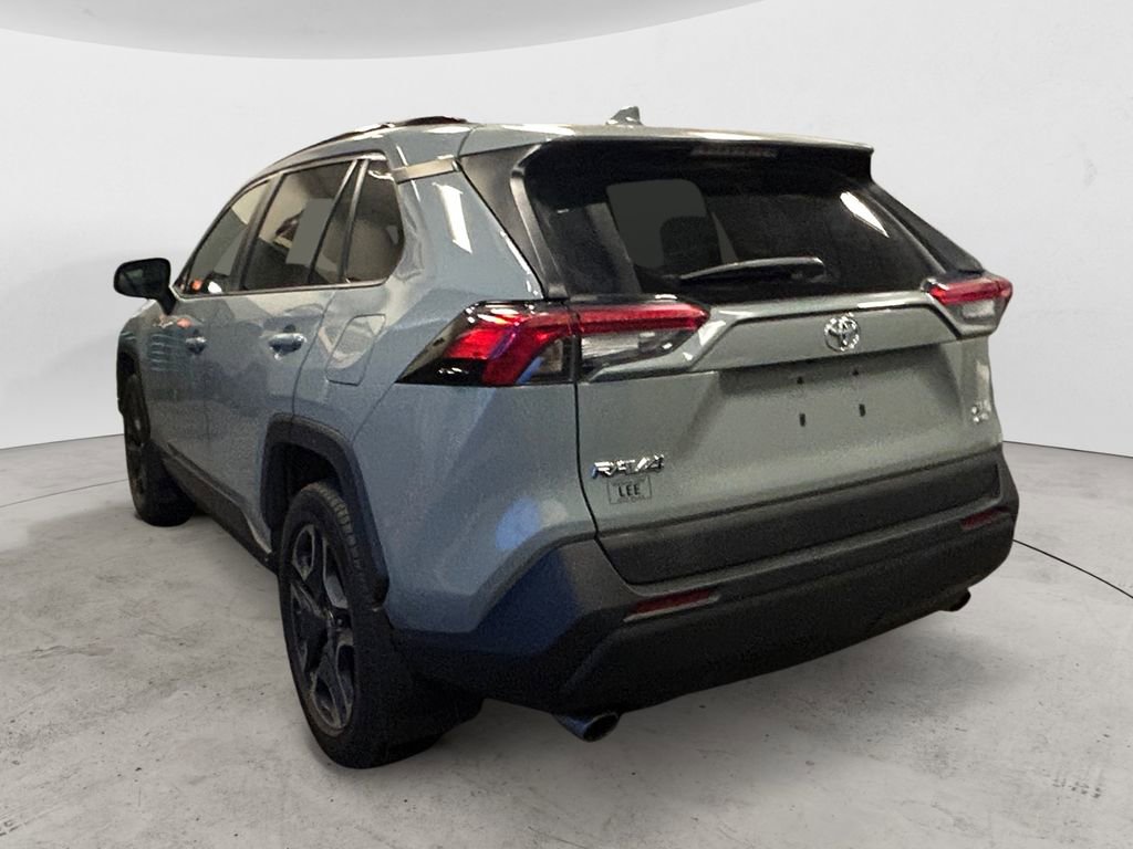 Used 2022 Toyota RAV4 XLE Premium AWD/4WD image 3