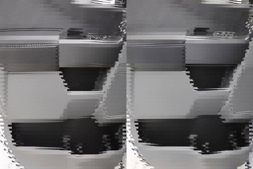 Used 2023 Ford F350 XLT w/ FX4 Off-Road Package image 17