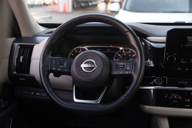 Used 2024 Nissan Pathfinder SL image 24