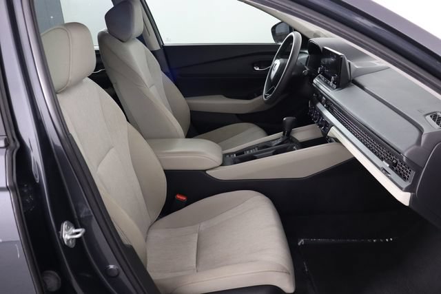 Used 2023 Honda Accord EX image 11