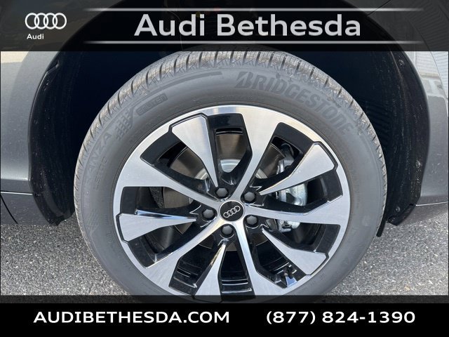 New 2026 Audi Q3 quattro 2.0T AWD/4WD image 9