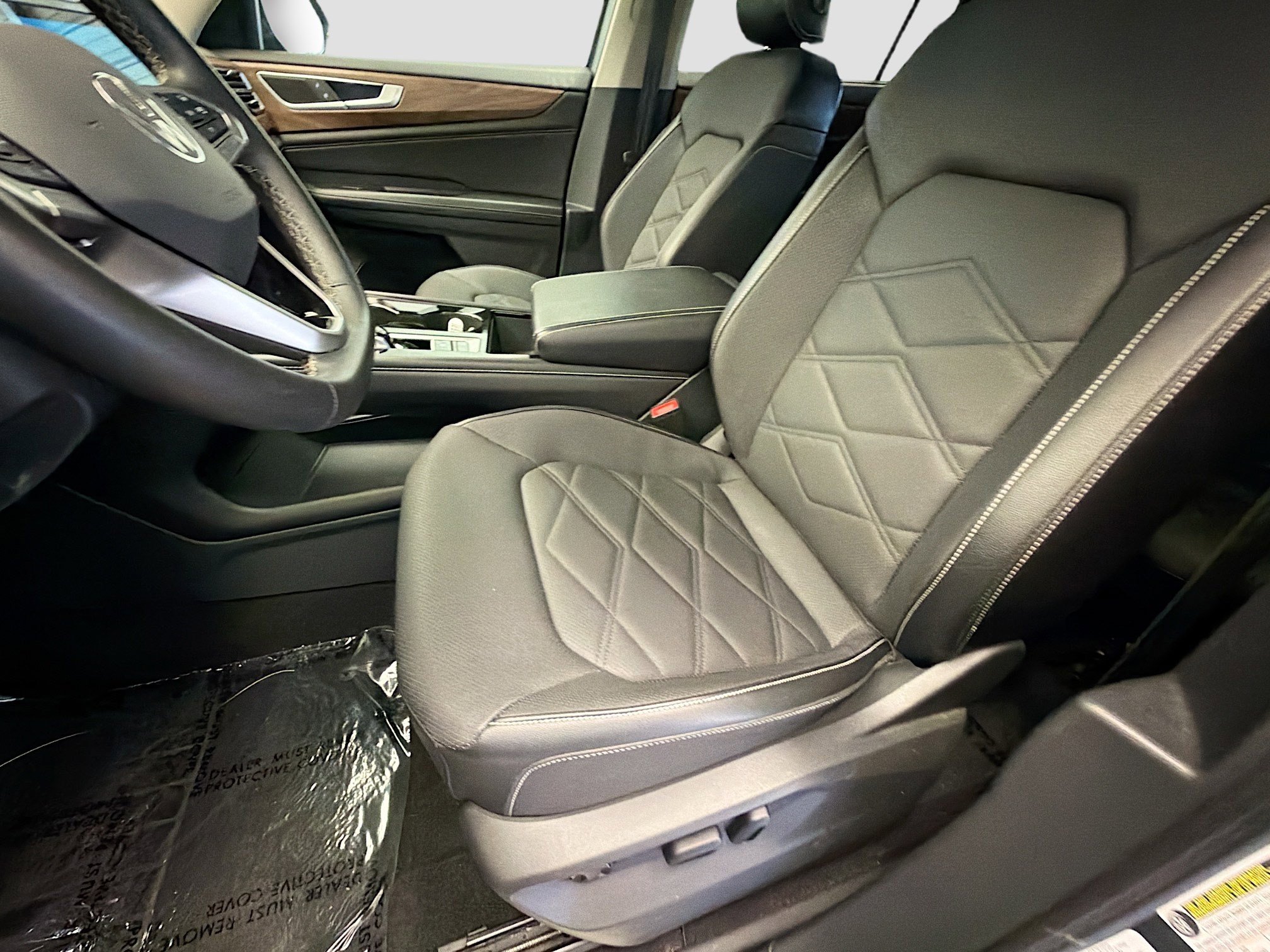 Used 2024 Volkswagen Atlas SE AWD/4WD image 11