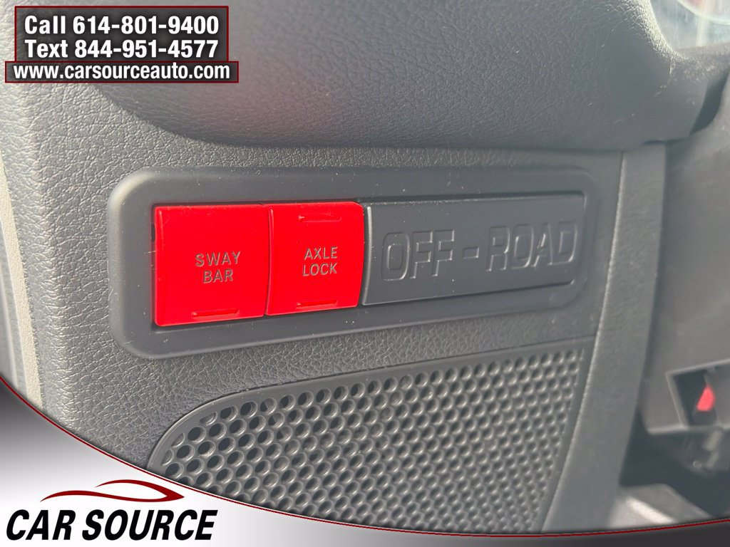 Used 2016 Jeep Wrangler Unlimited Rubicon AWD/4WD image 15