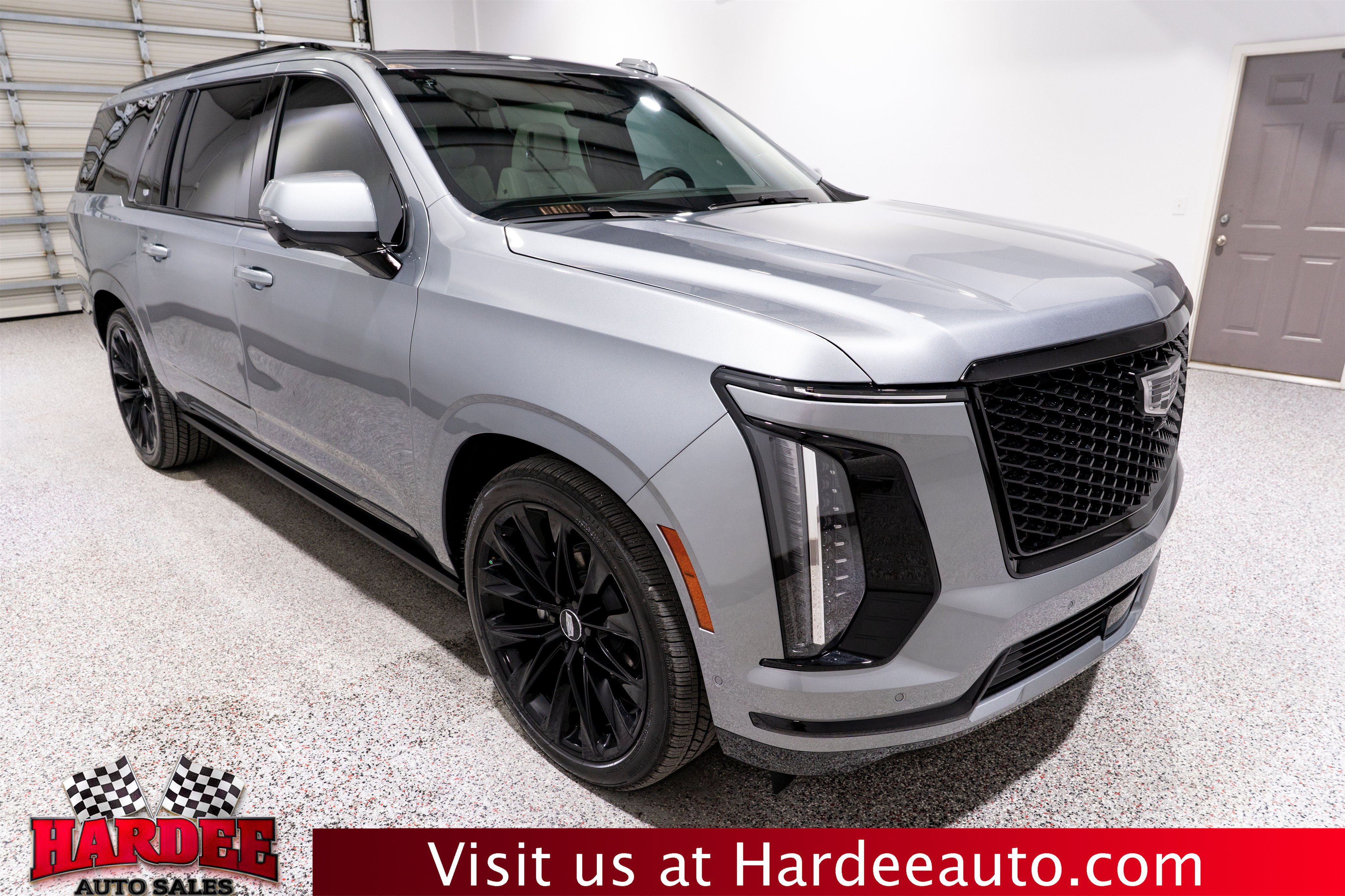 Used 2026 Cadillac Escalade ESV Platinum Sport w/ LPO, ONYX Package AWD/4WD image 6