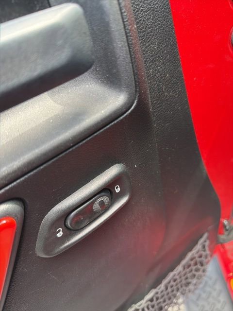 Used 2015 Jeep Wrangler Sport w/ Quick Order Package 24S AWD/4WD image 12