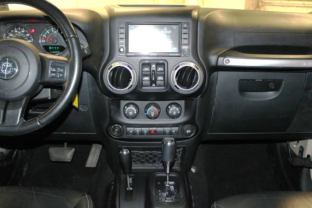 Certified 2016 Jeep Wrangler Unlimited Sahara w/ Max Tow Package image 14