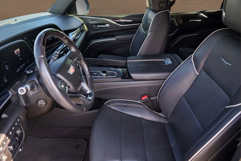 Used 2022 Cadillac Escalade Sport w/ Touring Package AWD/4WD image 9