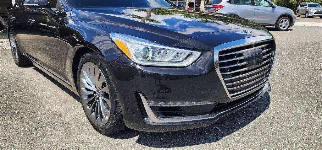 Used 2018 Genesis G90 5.0 Ultimate RWD image 5