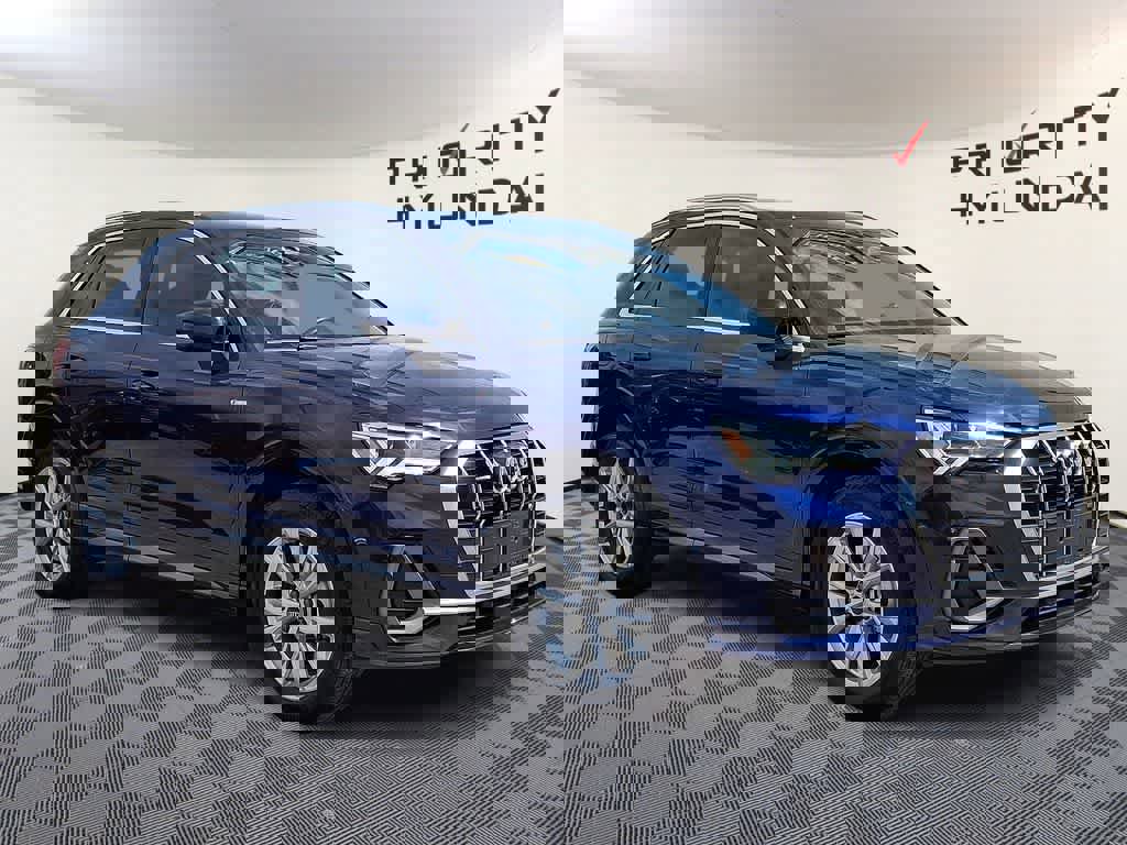 Used 2021 Audi Q3 2.0T Premium Plus w/ Premium Plus Package image 3