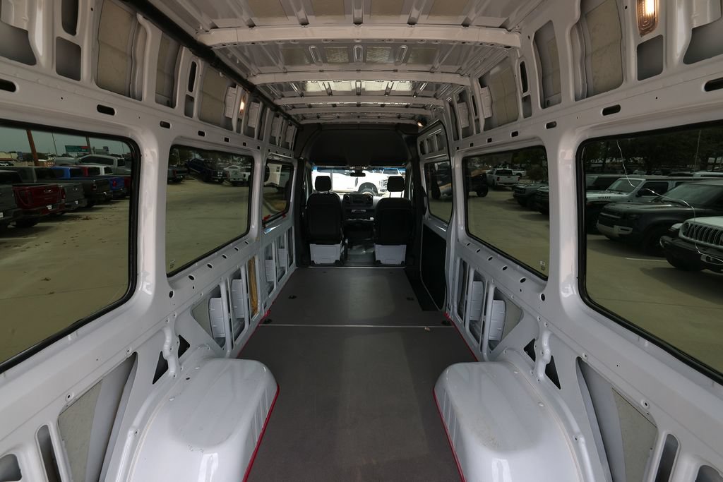 Used 2022 Mercedes-Benz Sprinter 3500 image 14