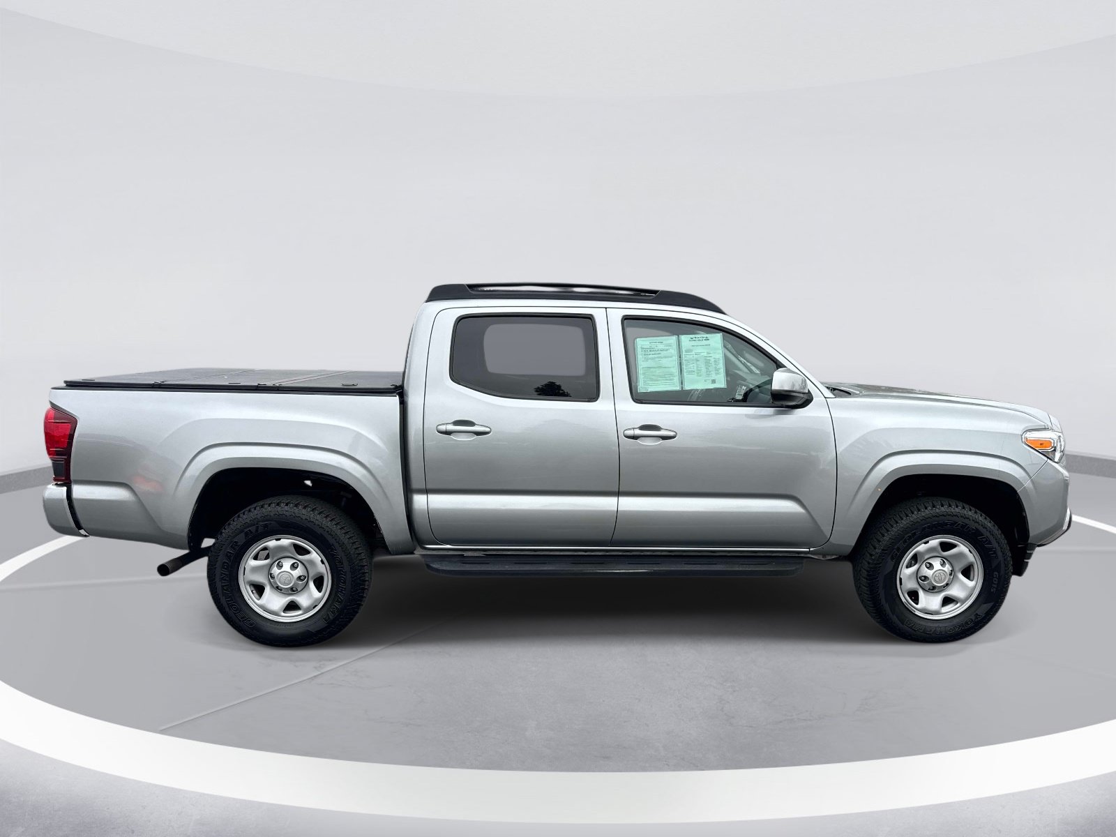 Used 2022 Toyota Tacoma SR AWD/4WD image 4