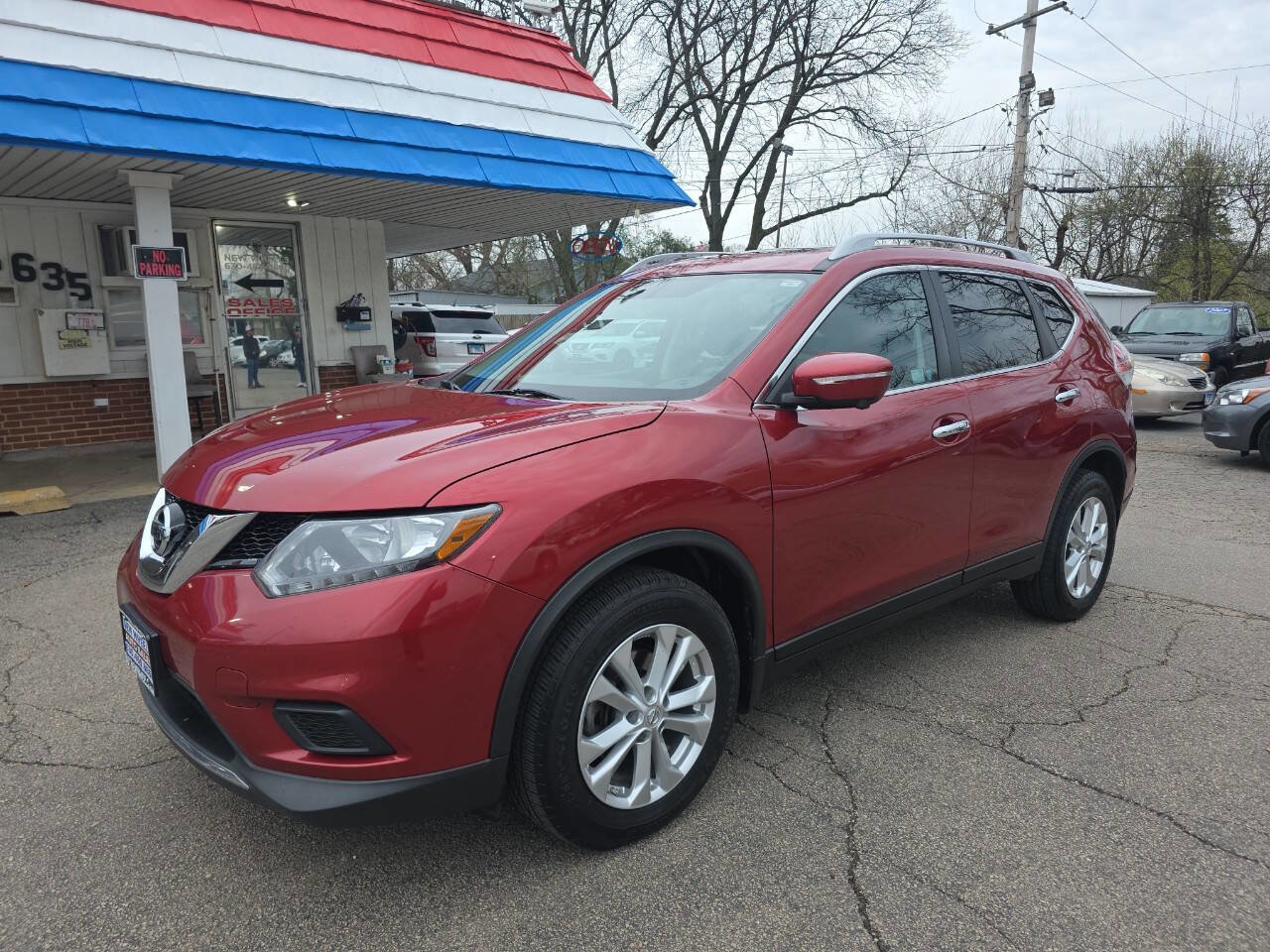 Used 2015 Nissan Rogue SV w/ SV Premium Package image 2