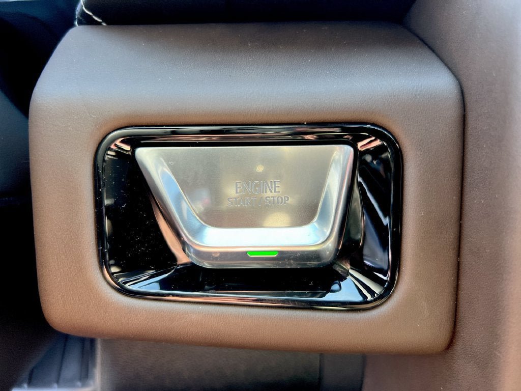 New 2026 GMC Yukon XL Denali Ultimate w/ LPO, Illumination Package AWD/4WD image 15