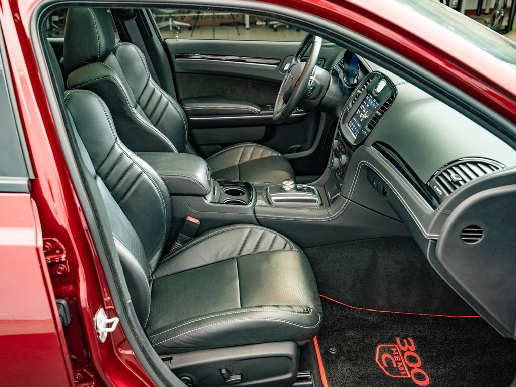 Used 2023 Chrysler 300 C RWD image 23