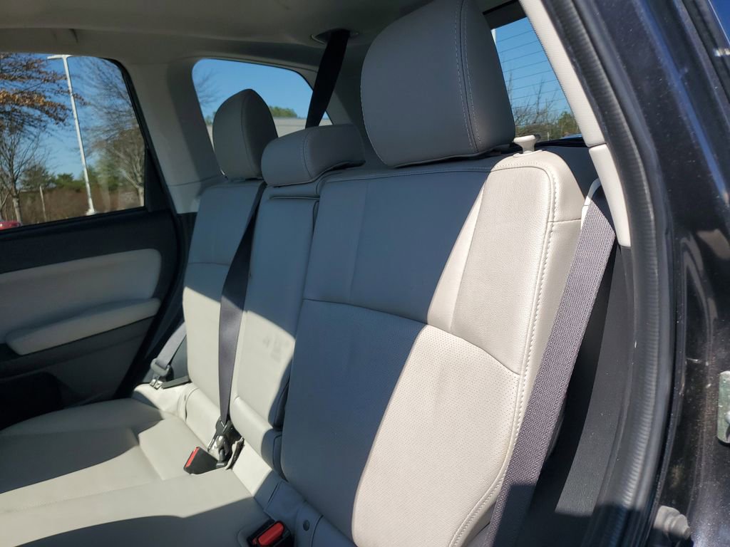 Used 2016 Subaru Forester 2.5i Limited AWD/4WD image 15