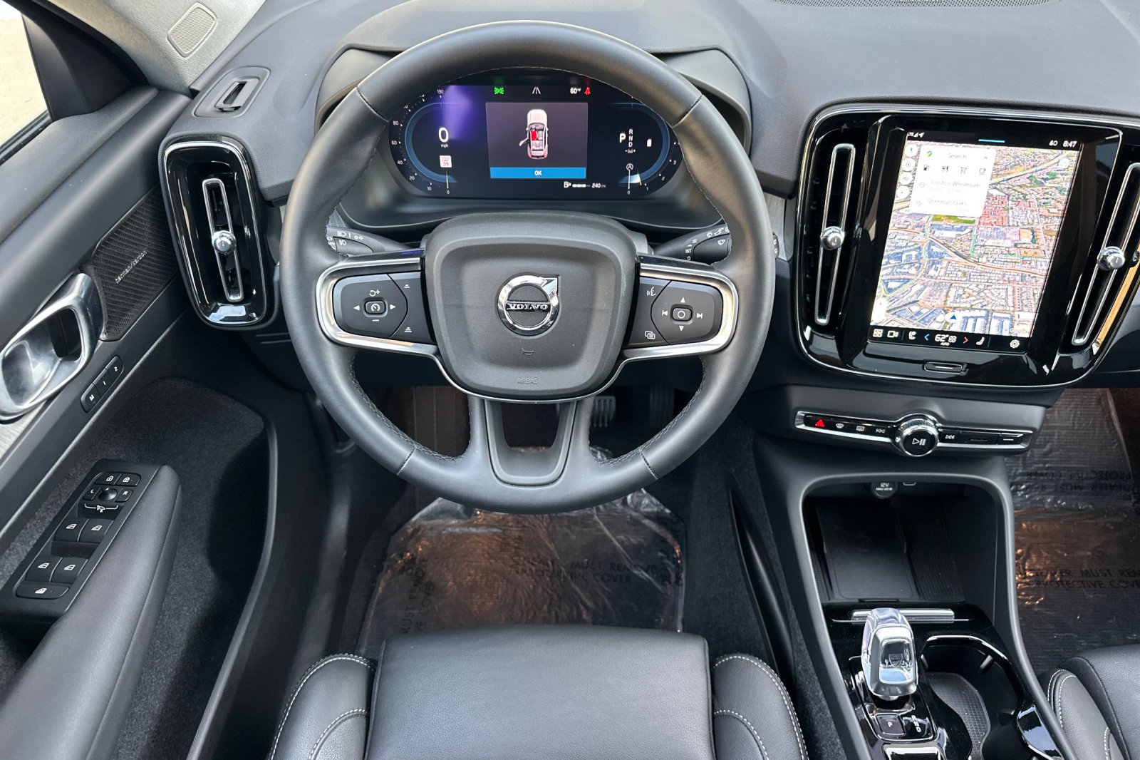 New 2025 Volvo XC40 B5 Plus w/ Climate Package image 16