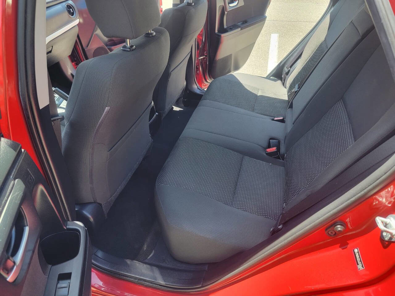 Used 2018 Toyota Corolla iM image 15