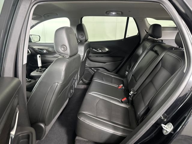 Used 2022 GMC Terrain SLT w/ Elevation Edition image 25