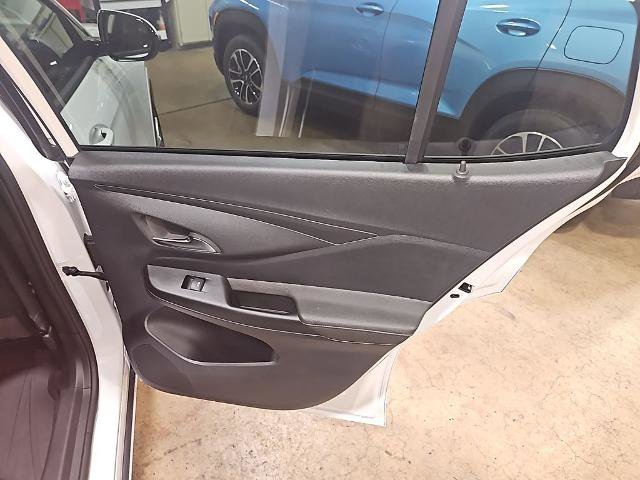 New 2026 Buick Envista Avenir image 24